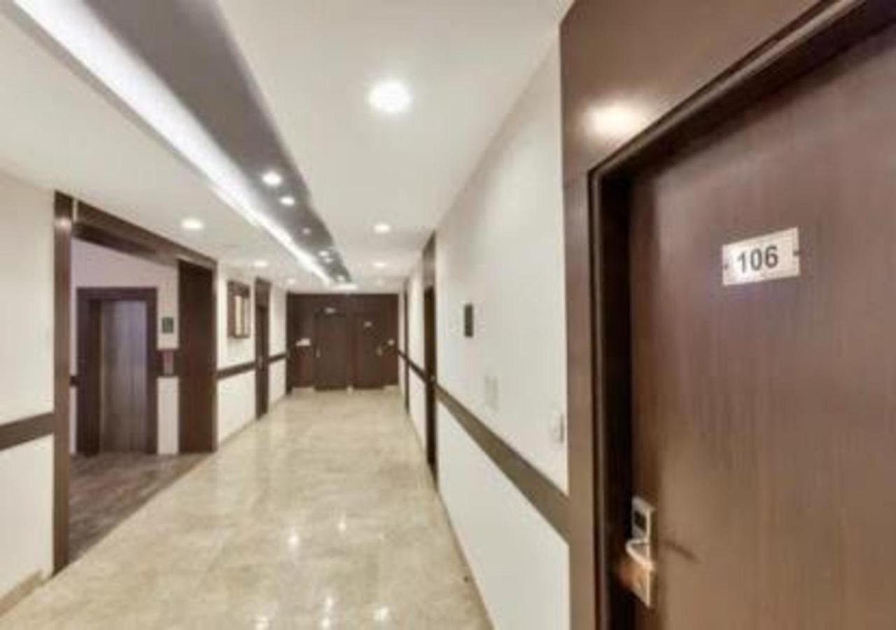 Hotel Loto - Sector 66 โนอิดา ภายนอก รูปภาพ