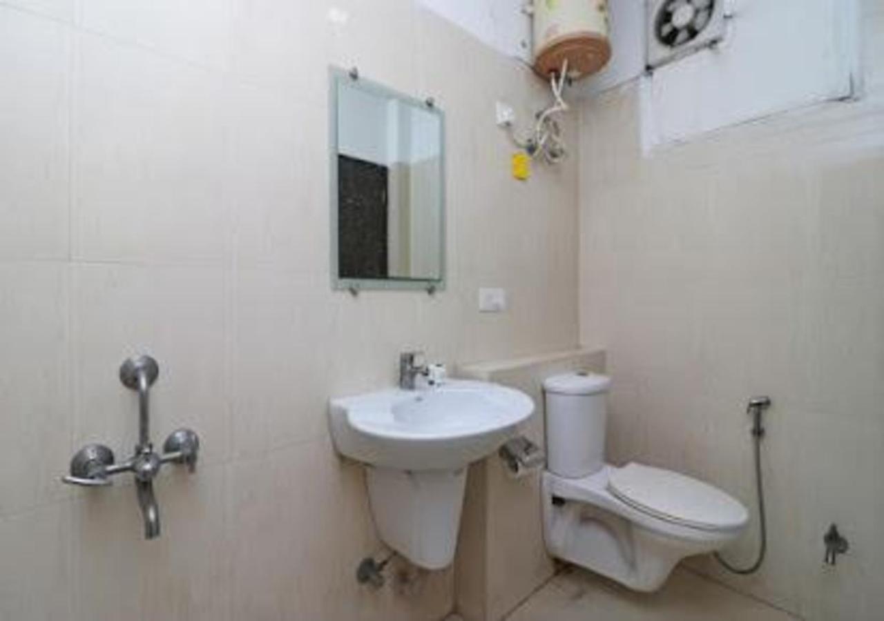 Hotel Loto - Sector 66 โนอิดา ภายนอก รูปภาพ