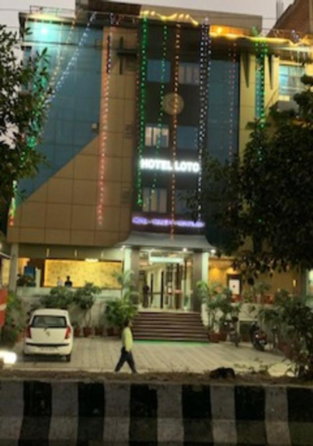 Hotel Loto - Sector 66 โนอิดา ภายนอก รูปภาพ